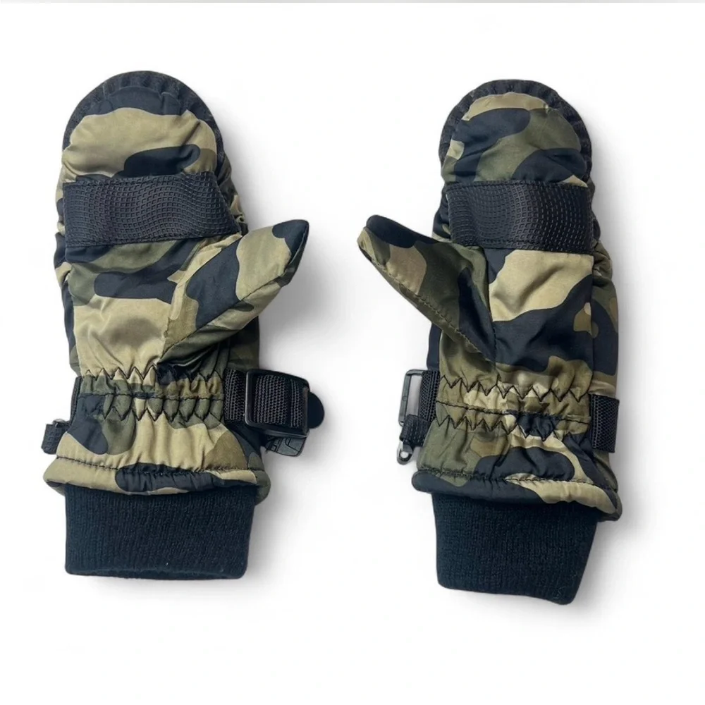 Camouflage Kids Mittens with Black Accents